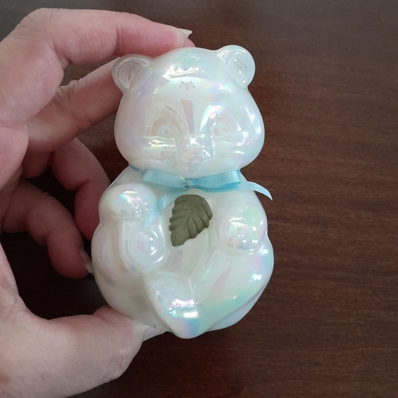 Fenton Iridescent Opalescent Art Glass Bear W/Blue Bow & Pink Flower - Picture 1 of 4